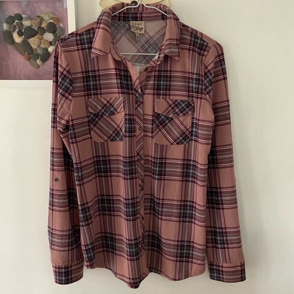 NWT Como Vintage Plaid Button Up Top Size Small - Picture 2 of 10